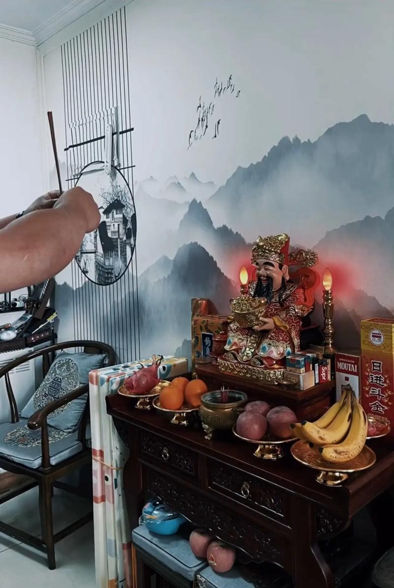 天门开,地门开,五方财神进门来;一赐福,二赐财,赐来金银抱满